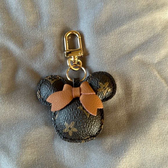 Monogram Minnie Mouse keychain / bag charm - Picture 1 of 2